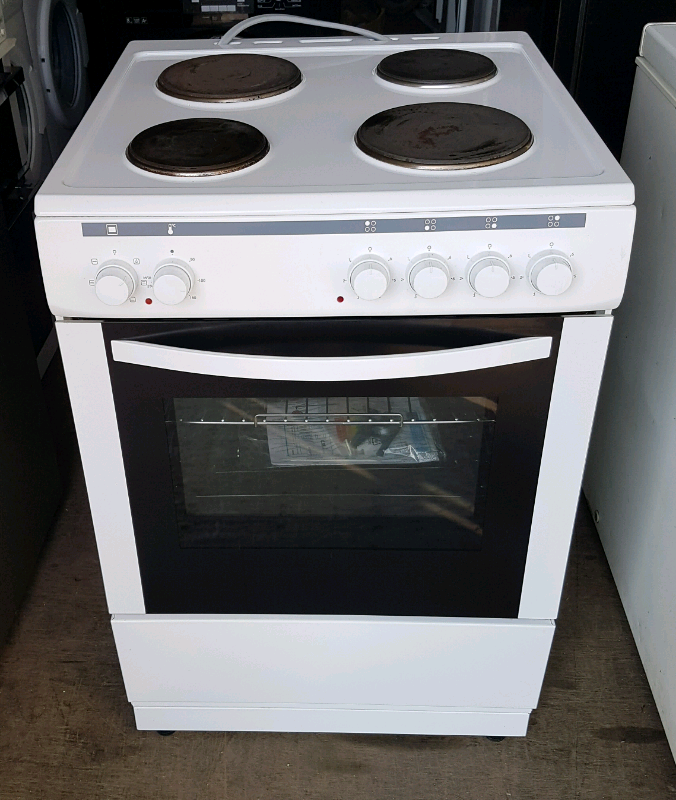 60cm wide Curry Essential Electric Cooker, 3 months old. in East End
