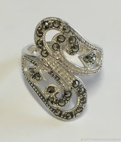 Estate Jewelry Ladies Marcasite Twist Ring Sterling Silver Size 6