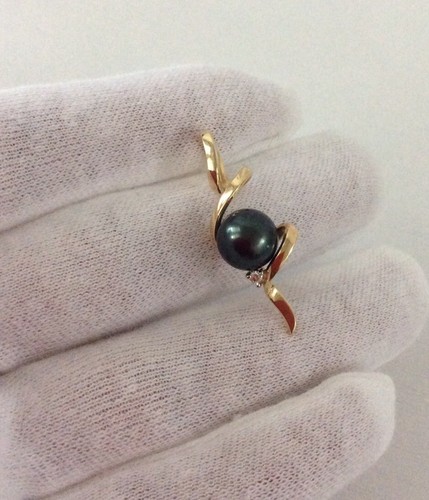 14K Yellow Gold 9mm Tahitian Pearl & Diamond Unique Design Pendant