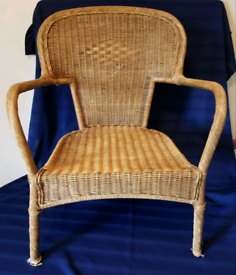 Vintage deep comfortable wicker armchair!