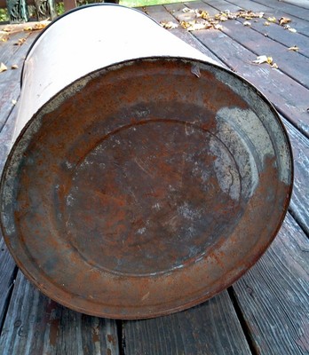 VINTAGE METAL FLOUR TIN