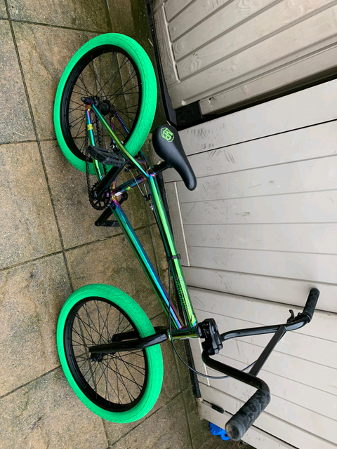 Madmain green fuel top