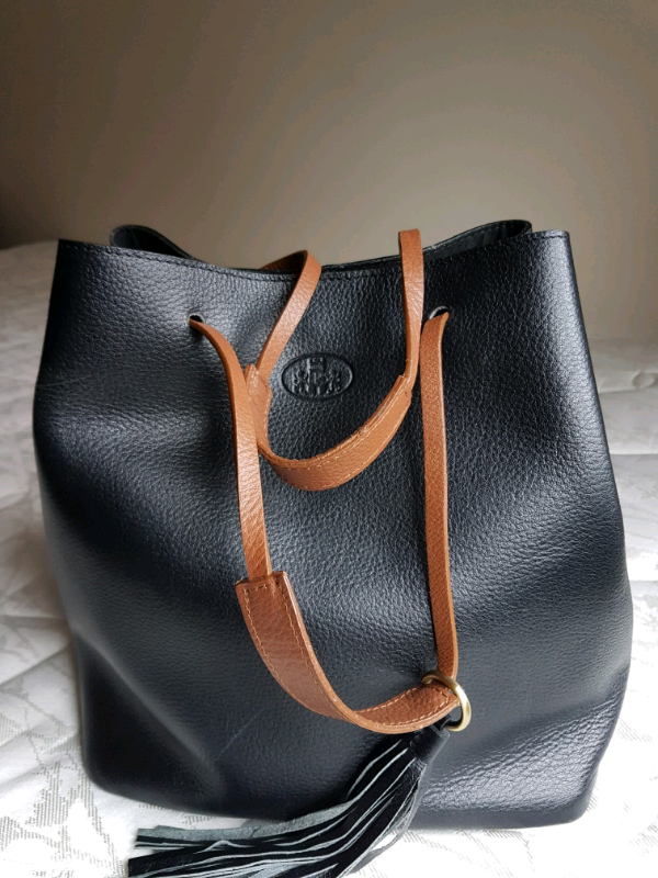 Tk maxx black leather handbags hotsell