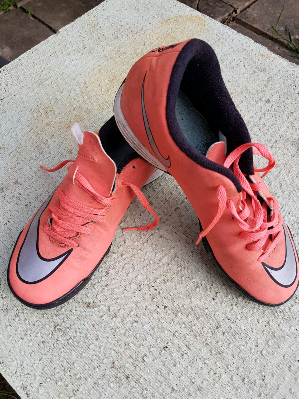 mercurial vapor size 8.5