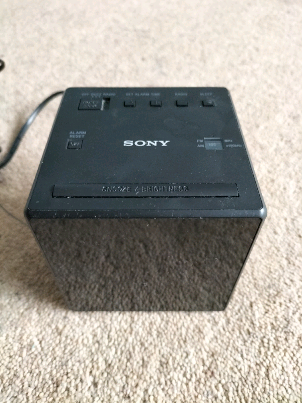 Sony ICF C1 analogue radio alarm clock in Cheltenham, Gloucestershire