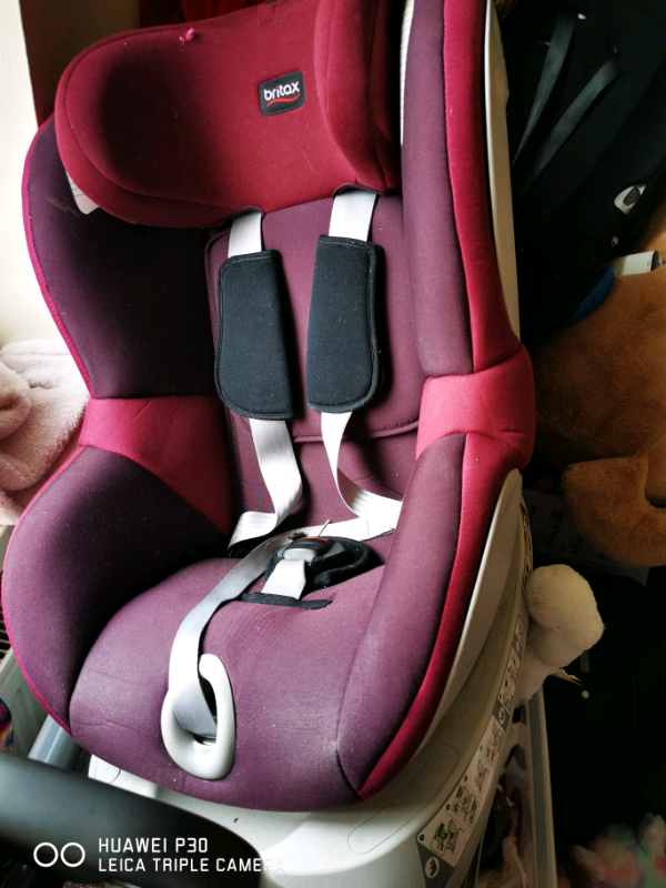 Britax isofix swivel car seat. in Blackwood, Caerphilly Gumtree
