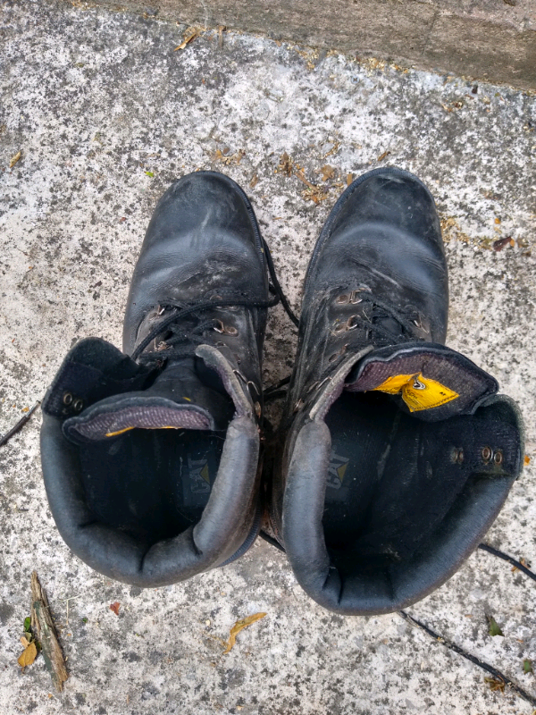 mens safety boots size 11