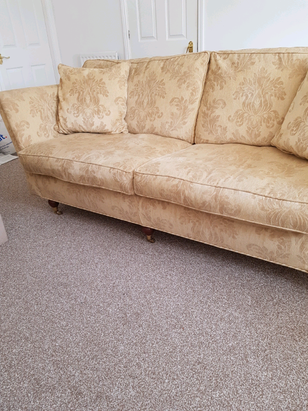 DURESTA LARGE RUSKIN SOFA & 2 ARMCHAIRS . in Southport, Merseyside