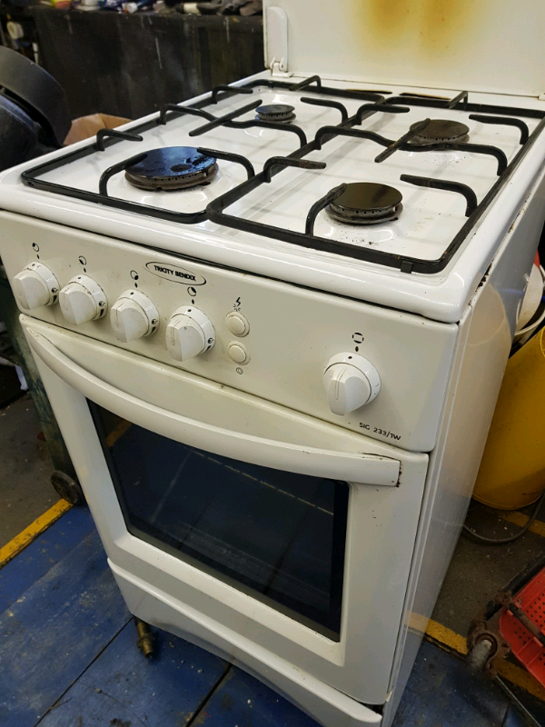 Gas cooker free standing 50cm wide. in Pembroke Dock, Pembrokeshire