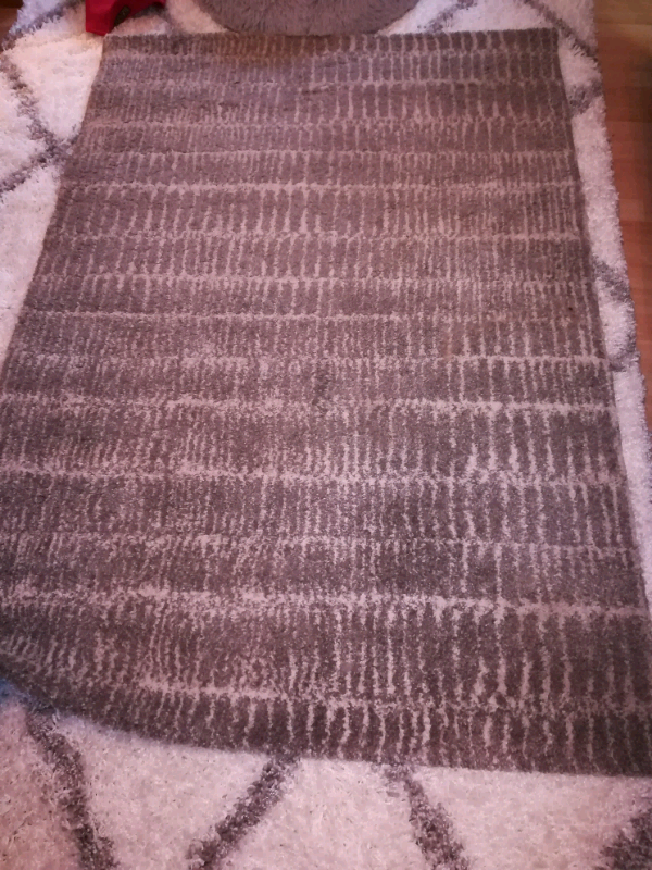 A lovely grey white rug tk maxx in Willowbrae, Edinburgh Gumtree