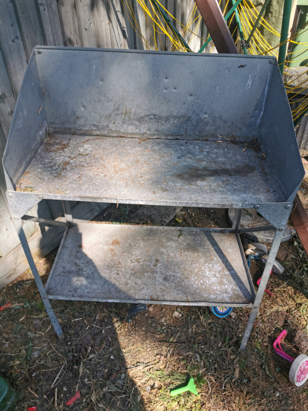 Galvanised metal potting bench garden, patio, greenhouse in Filton