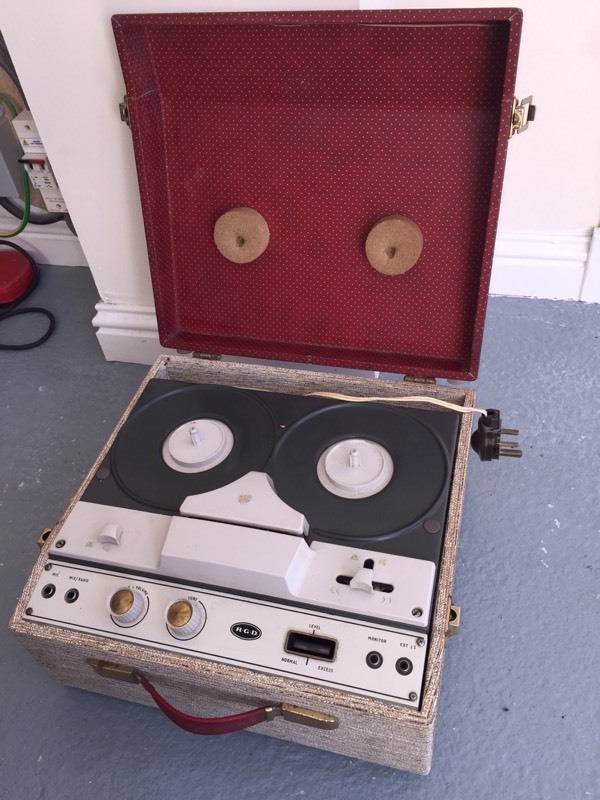1950s RGD portable reel to reel tape recorder antique collectible curio