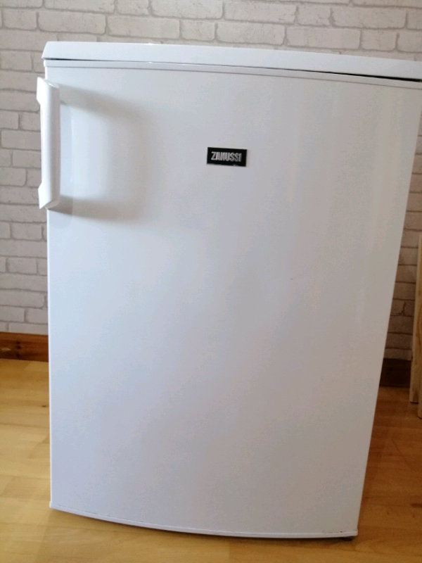 ZANUSSI UNDER COUNTER FRIDGE with freezer box in Glasgow Gumtree