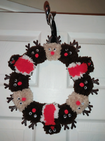 handmade Christmas robin & reindeer wreath decor