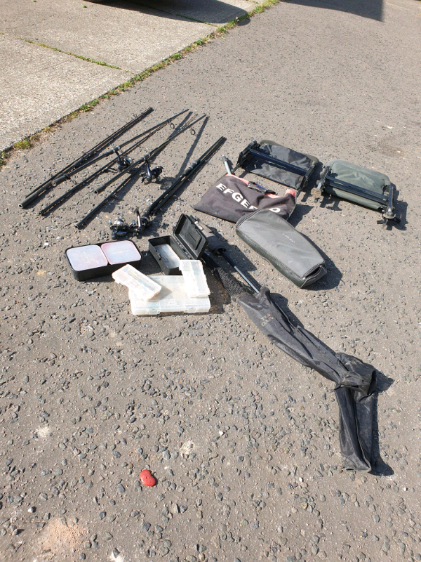 Carp fishing gear - $ 86