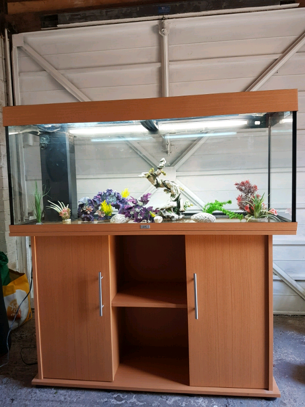 4ft 260 liter JUWEL FISH TANK AND STAND FOR SALE full set in Kirkham