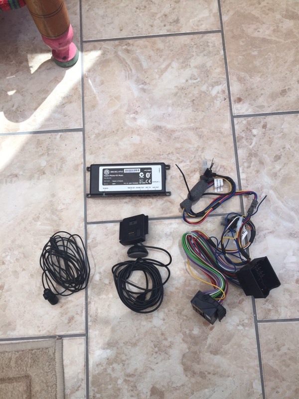 VW Touch PhoneKit Music Bluetooth handsfree kit in Newcastle, Tyne