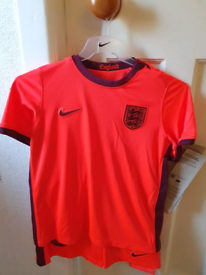 Nike England Away Football Kit Child Size L - never worn 