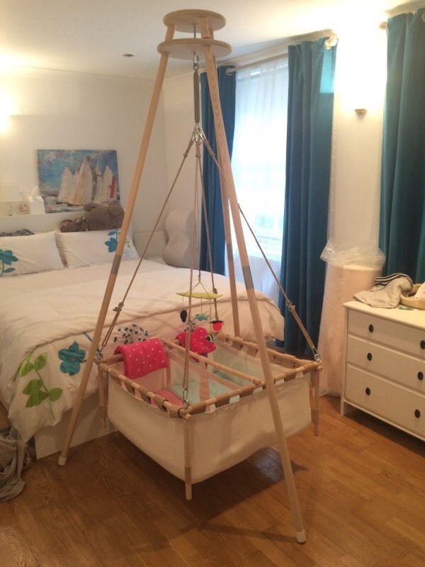 Double twins bed cot cradle suspended hanged Kindeke Klein in Swiss