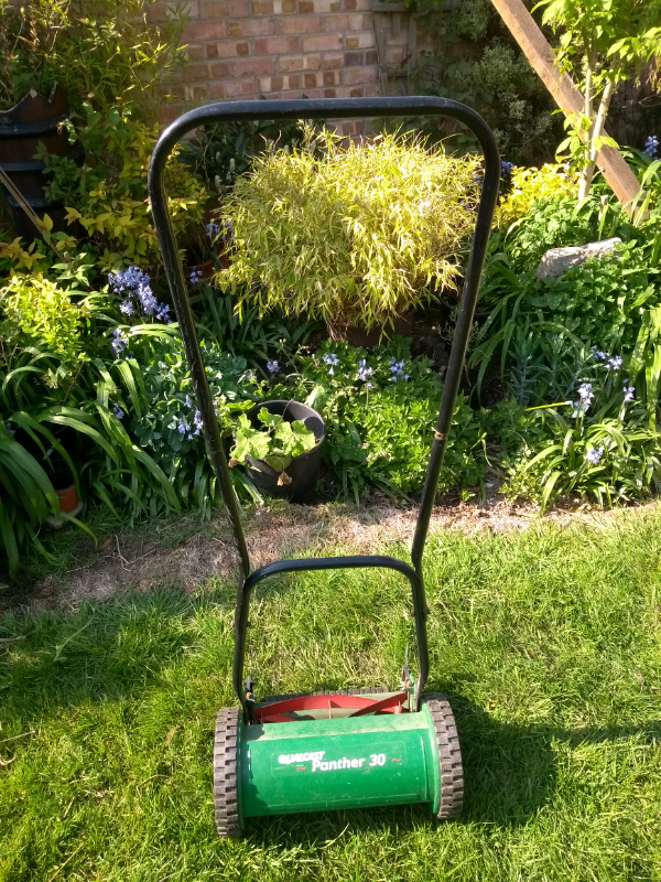 Pushalong garden lawn mower. in Twickenham, London Gumtree