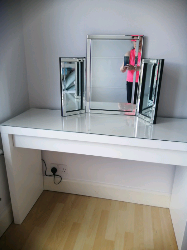 Ikea Malm White Dressing Table plus Mirror in Southside, Glasgow