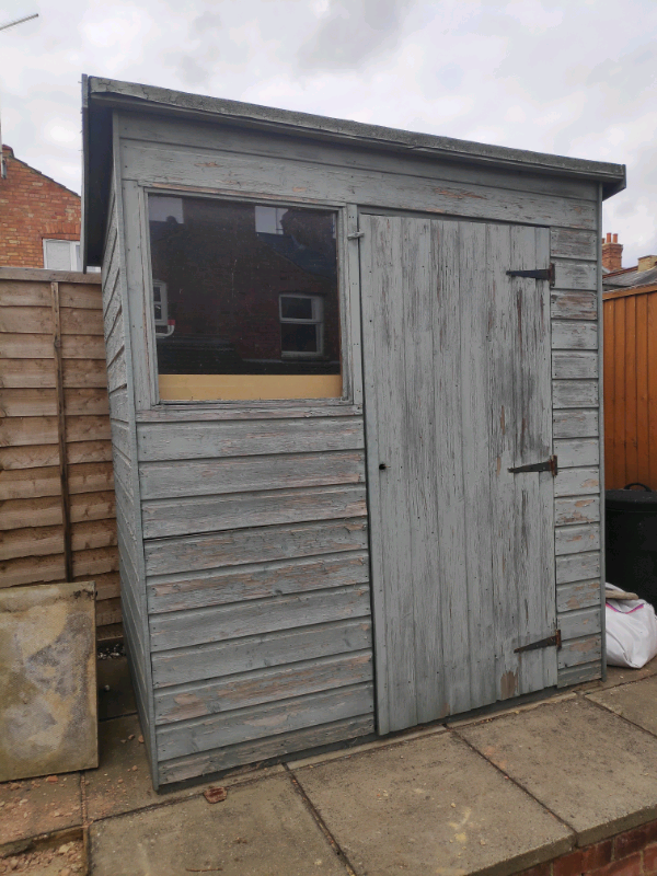 Shed, great interior in Northampton, Northamptonshire 