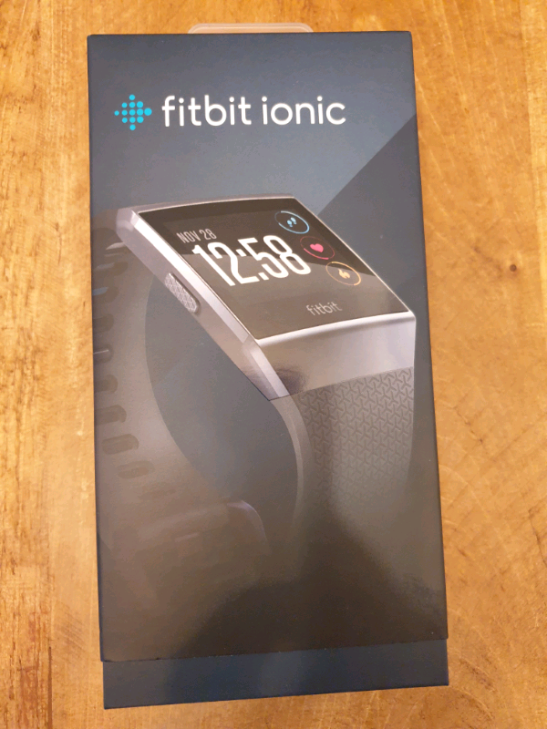 fitbit ionic stand