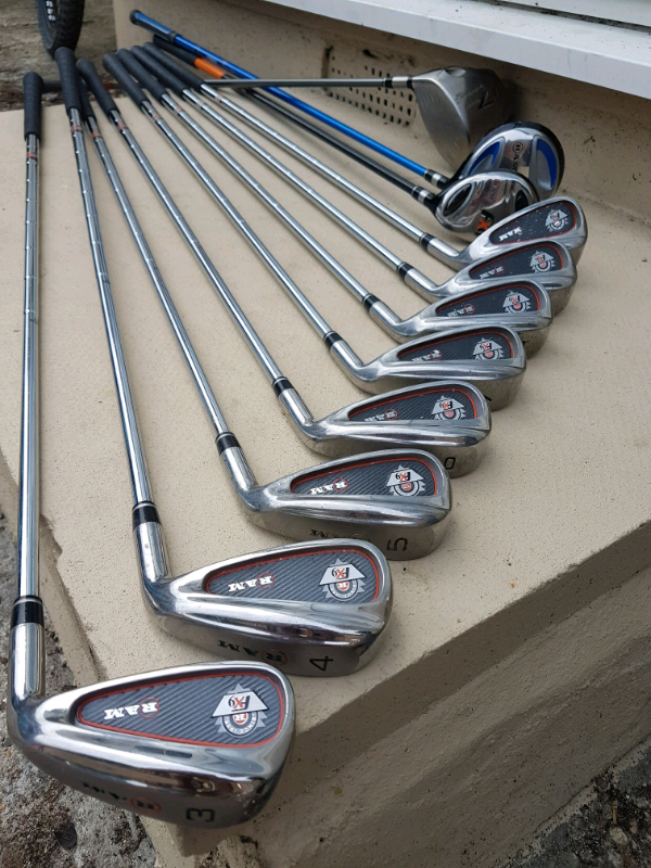 Golf clubs for sale right handed in Burton, Dorset Gumtree