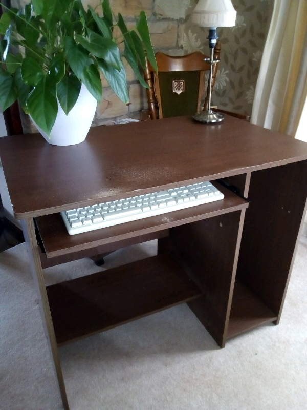 COMPUTER DESK ( FREE TO FIRST ENQUIRY) in Liversedge, West Yorkshire