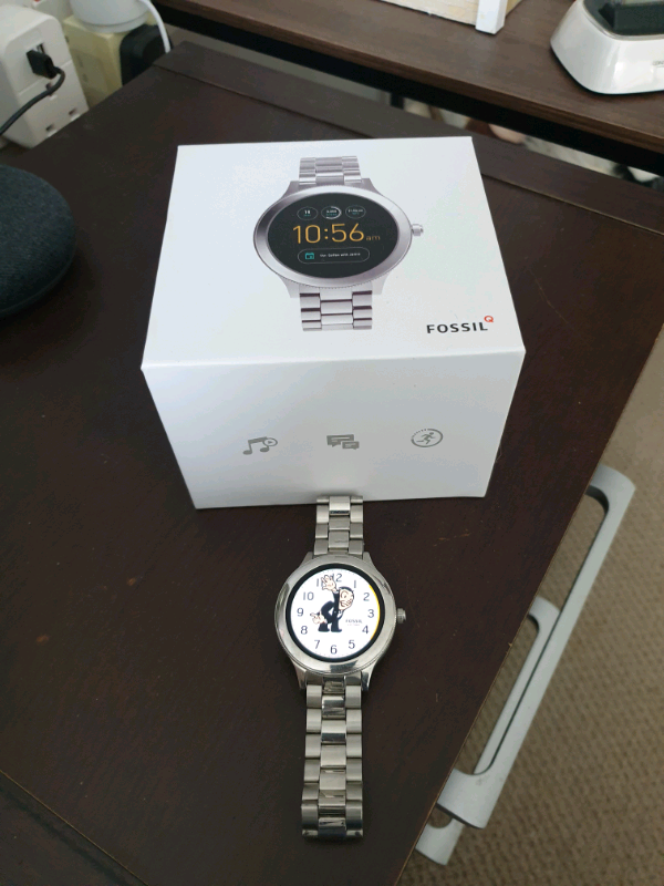 ladies fossil smart watch