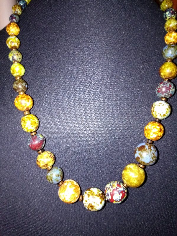 VINTAGE 1940'S SCOTTISH AGATE BEAD NECKLACE | in Kirkcaldy, Fife | Gumtree