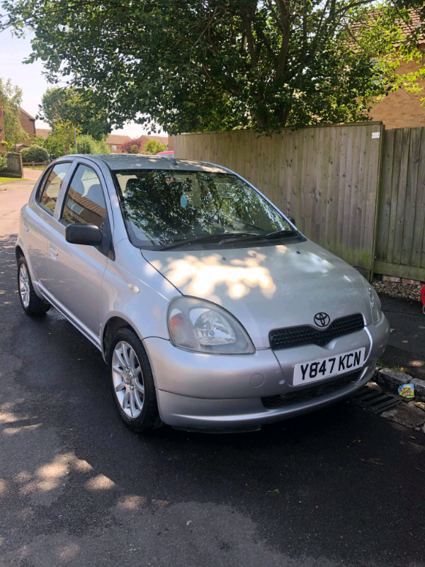 Toyota yaris 2001