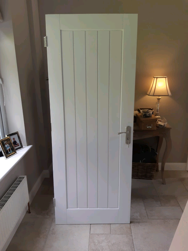 Solid wood internal door Howden door with hinges and locking handle