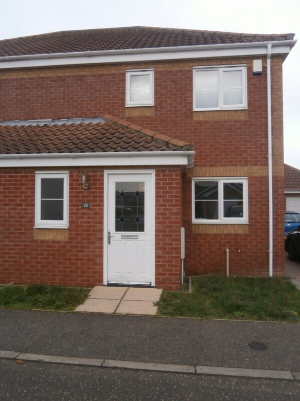 2 bedroom house in Kings Drive, Bradwell, Great Yarmouth, NR31 in