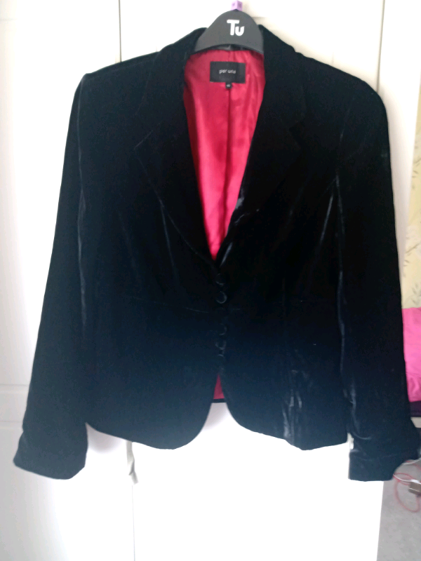 Marks and Spencer per Una size 16 velvet Black Jacket in Dursley