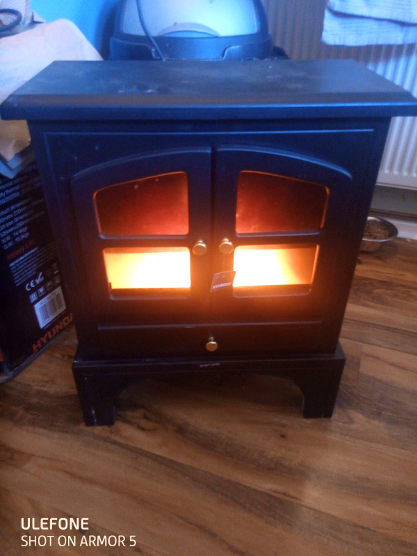 Used HYUNDAI SMALL ELECTRIC STOVE in good working condition | in Hilton
