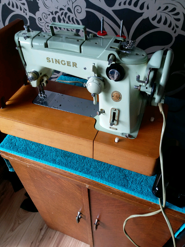sewing machine in West Byfleet, Surrey Gumtree