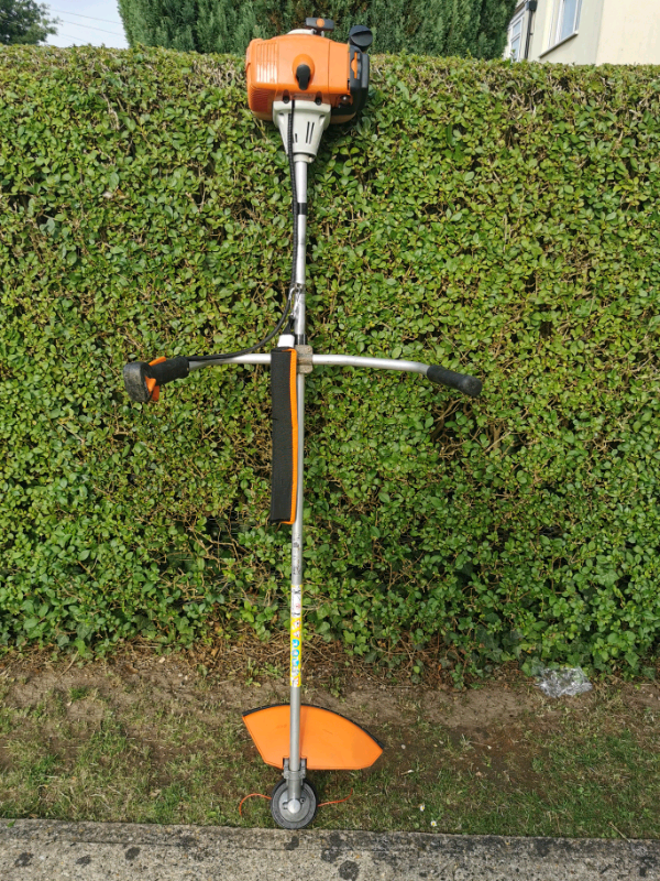 Stihl FS200 Professional Strimmer Brushcutter in Holbeach