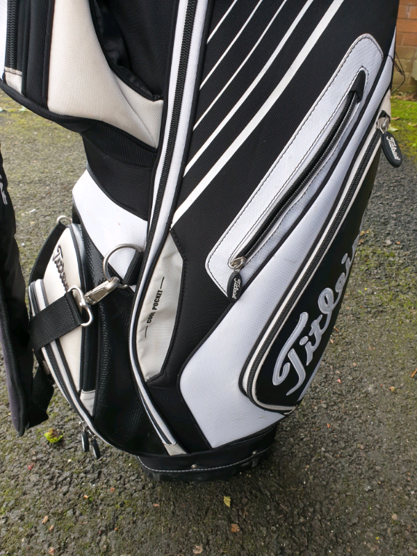 Titleist Golf Bag And Trolley Aneka Golf