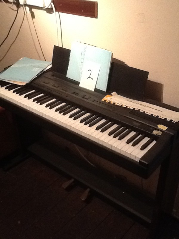 Digital piano daewoo in Chatham, Kent Gumtree