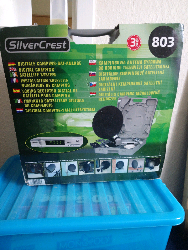 Silvercrest Digital Camping Satellite System in Kings Park, Glasgow