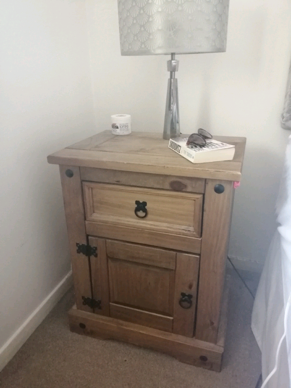 2 x Matching Bedside Tables in Southside, Glasgow Gumtree