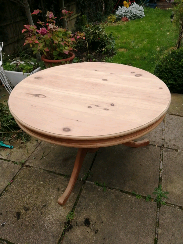 Round antique pine table. in Oxford, Oxfordshire Gumtree