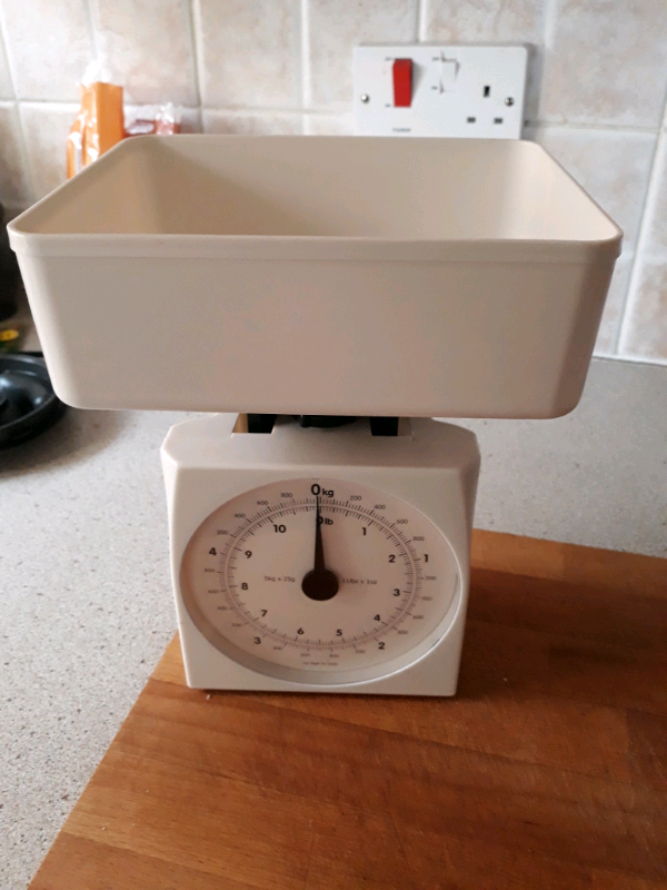 Manual kitchen scale | in Chepstow, Monmouthshire | Gumtree