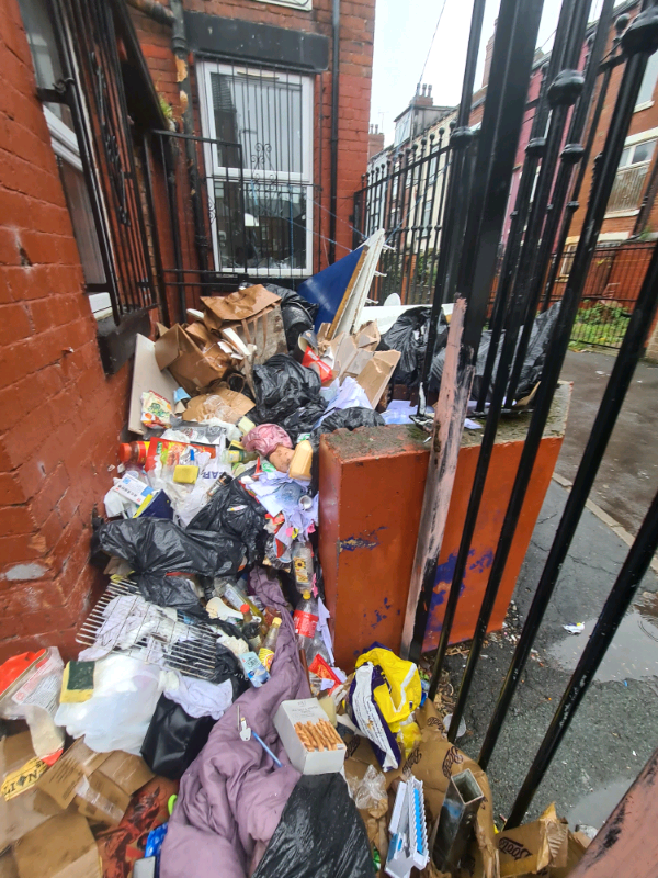 Man and van Rubbish removal waste collection garden clearance anyjunk