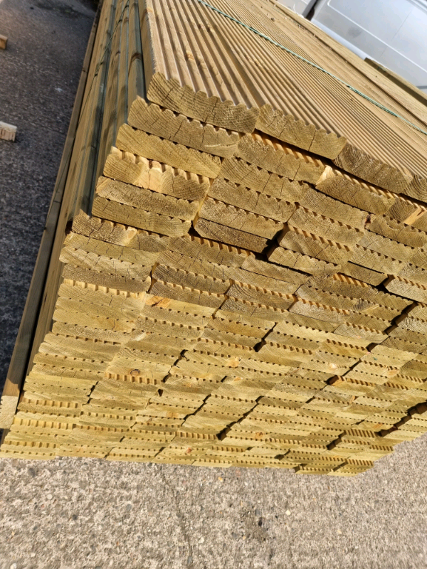 3mtre 4.5mtre decking 120x31mm in Hull, East Yorkshire Gumtree