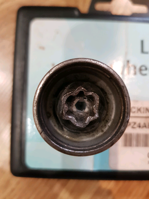 Toyota Locking Wheel Nut PZ4AKEV02400 in Sherwood, Nottinghamshire