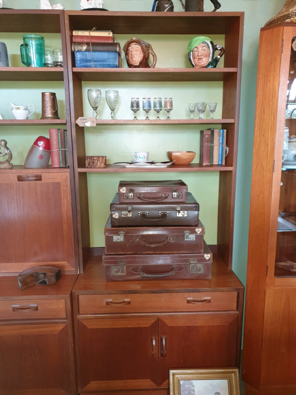 RARE FABULOUS G PLAN SIERRA GREEN BACK FREESTANDING SHELVING UNIT in