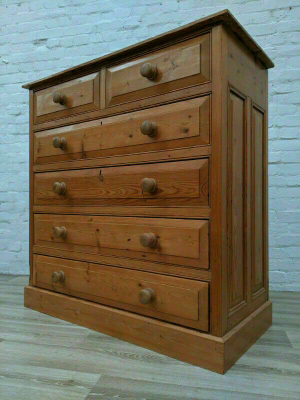 Large Reclaimed Pine Chest Of Drawers (DELIVERY AVAILABLE) in East