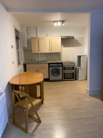 2 bed fat sw16 
